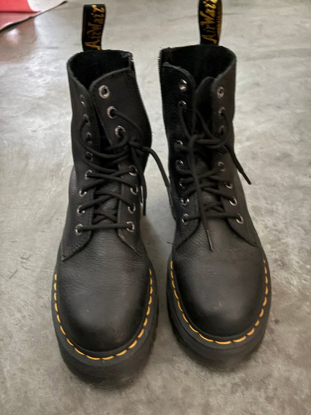 Dr. Martens Jadon Platform Boot — Women's 9 — Black Pebble Leather